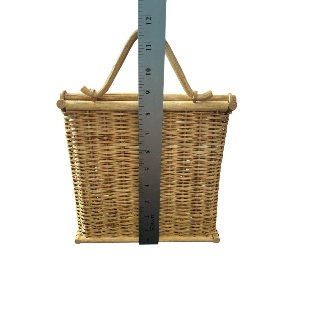 Vtg Santa Wicker Basket Unisex OS Tan Holiday‎ Applique Balloons